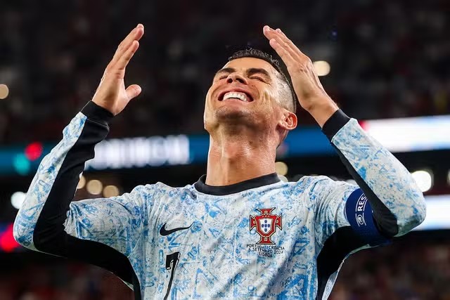 Cristiano Ronaldo faz História ao marcar o 900° gol