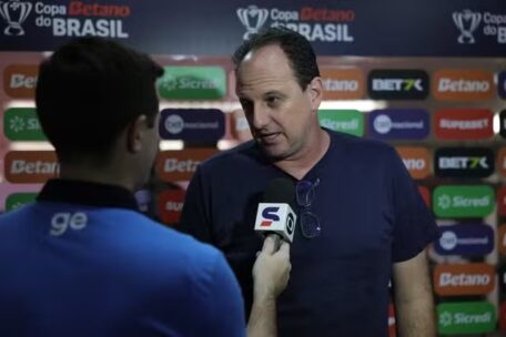 Ceni critica postura do Bahia contra o Flamengo e reconhece queda ofensiva