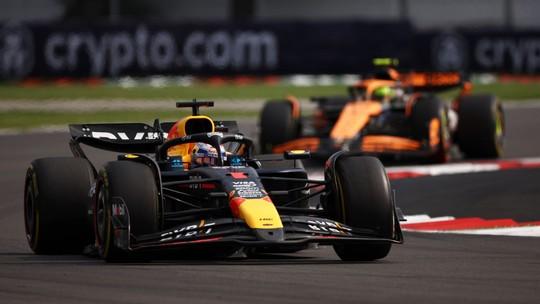 Verstappen Brinca com Punição