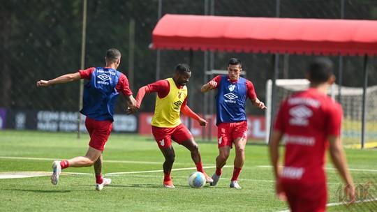 Clima no Athletico: Cuello fala sobre elenco e relação entre brasileiros e estrangeiros