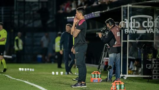 Vitória x Bragantino: Carpini busca primeira vitória