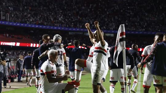 São Paulo fica perto de vaga na Libertadores