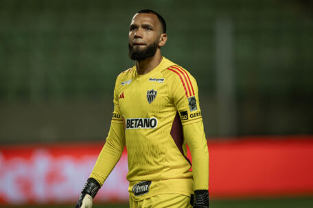 Bahia toma definição importante sobre contratação do goleiro Everson
