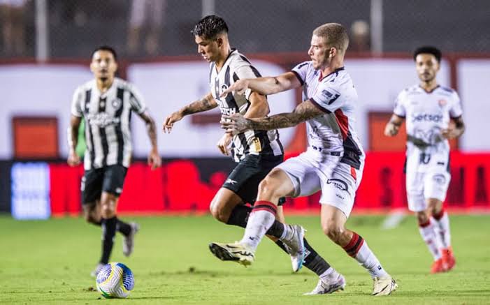 Vitória arranca empate contra o Botafogo e ganha respiro na permanência da serie A