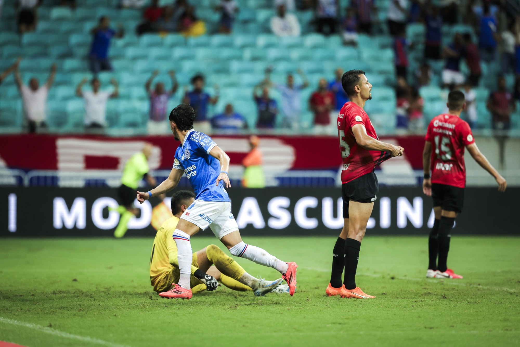 Bahia busca empate com o Athletico-PR, mas segue sem vencer no brasileirão