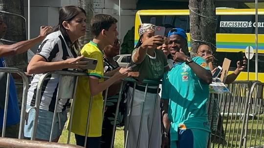 Seleção tenta manter Histórico invicto em Salvador