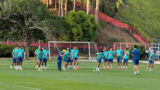 Gerson fora do primeiro treino da Seleção em Salvador