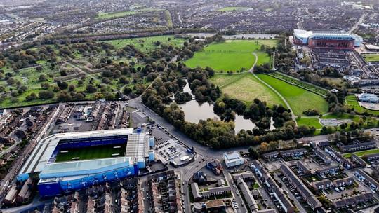 Último derby Everton x Liverpool no antigo estádio