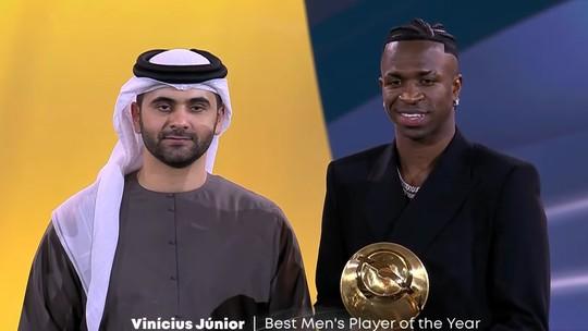 Vini Jr. vence prêmio de melhor do mundo do Globe Soccer Awards em Dubai