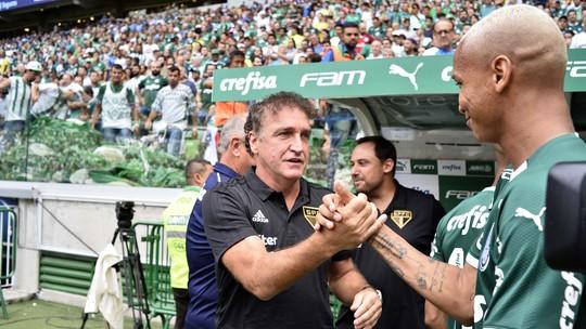 Cuca e Deyverson juntos no Galo