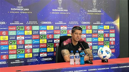 Técnico do Vitória defende elenco após derrota