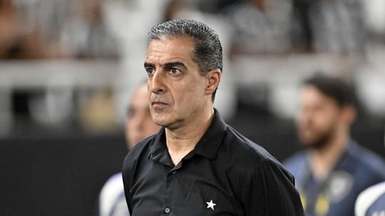 Menor aproveitamento, mas defesa sólida, Paiva no Botafogo