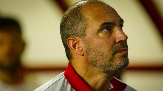 Botafogo-SP busca novo técnico: Allan Aal na mira