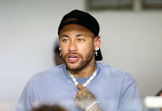 Neymar viajará com delegação do Santos para confronto contra o CRB