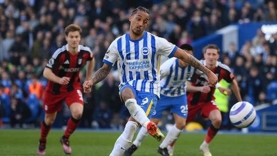 Chelsea mira João Pedro com oferta milionária
