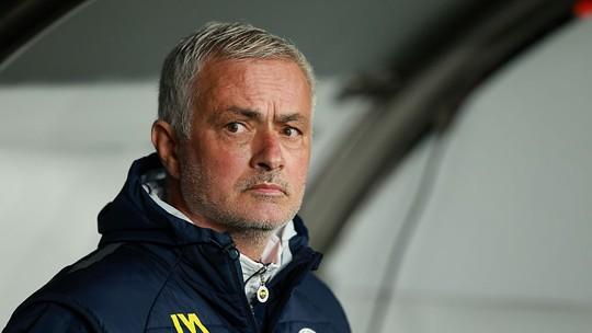 Controvérsias de Mourinho na Turquia