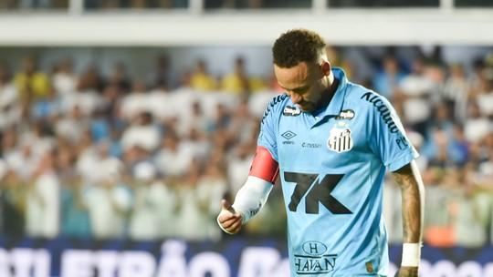 Neymar: Falso 9 e Frustração no Santos