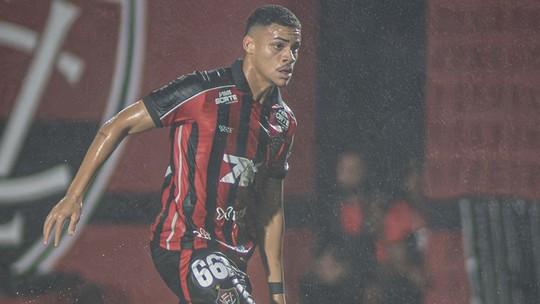 Maykon Jesus: Novo Lateral Esquerdo?