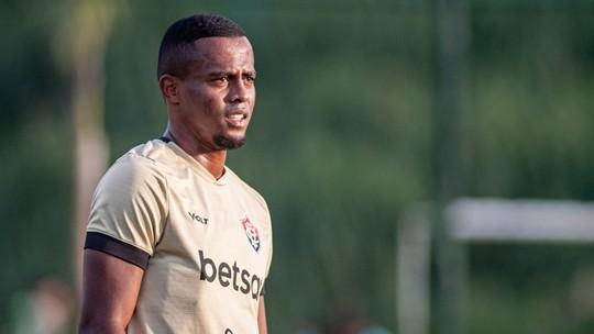 Rescisão de Contrato: Carlos Eduardo Deixa o Vitória