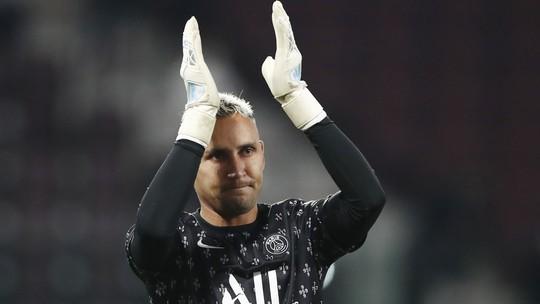 Keylor Navas reforça o gol do Pumas