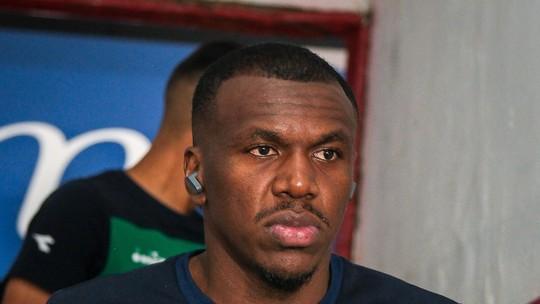 Zagueiro Jacy destaca parceria com Maicon no Coritiba