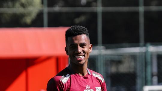 Crespo “libera” Marcos Antônio e ele decola