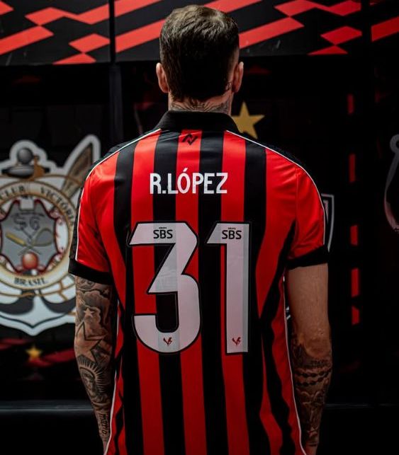 Renzo Lopez: O que dizem os jornalistas estrangeiros
