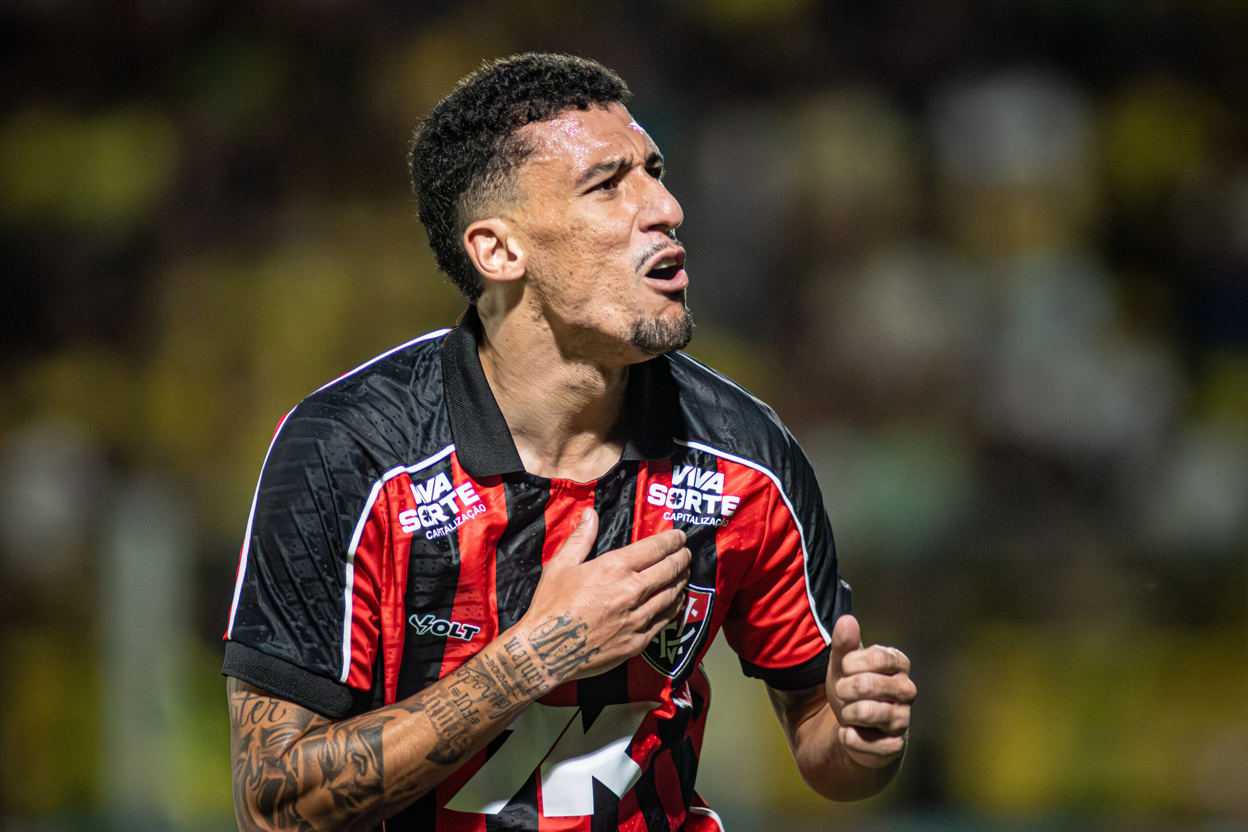 Empate movimentado entre Mirassol e Vitória no interior paulista