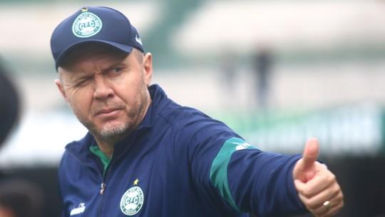 Mozart eleva Coritiba com série invicta na Série B