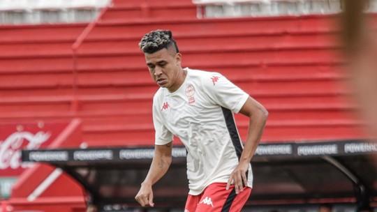 Cantillo livre: Remo negocia após rescisão