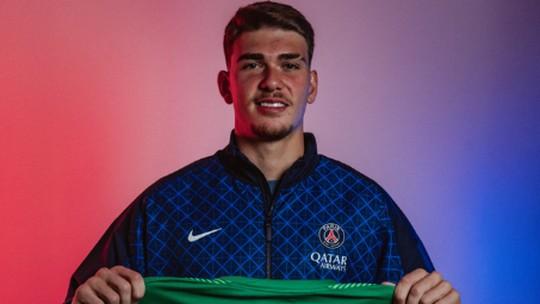 PSG fecha com goleiro brasileiro