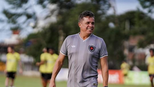 Botafogo PB negocia retorno de Piza com missão de se afastar do Z4
