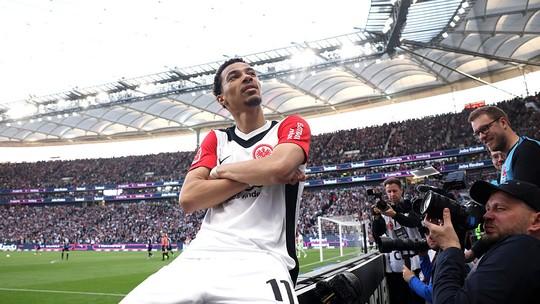 Liverpool avança por estrela francesa