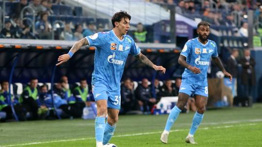 Ex Corinthians Mantuan se destaca na Russia