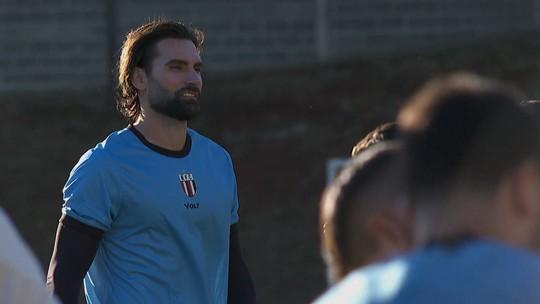 Léo Gamalho pronto para o Botafogo SP