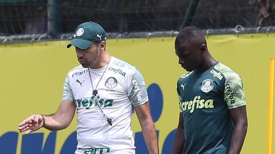Fluminense mira Hinestroza para vaga de Arias
