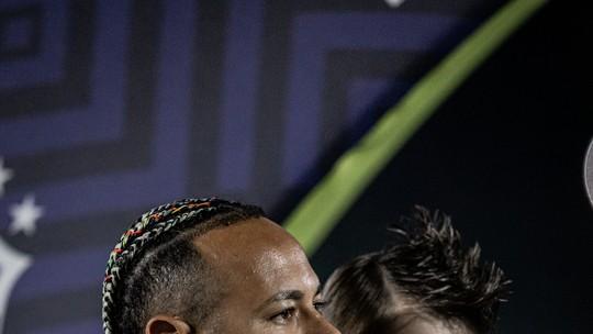 Neymar busca fim de jejum no Santos contra o Inter