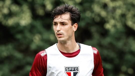 Duelo Aéreo: Dinenno Desafia Artilharia de André Silva