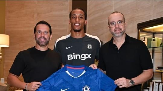 Chelsea planeja futuro com novos reforços