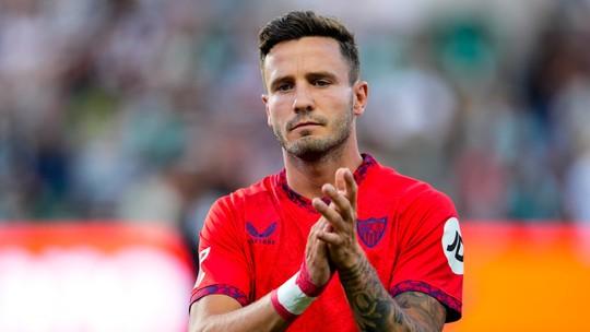 Flamengo contrata Saúl Ñíguez após adeus emocionante