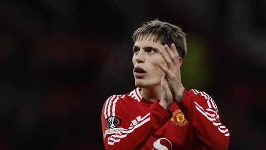 Garnacho mira Stamford Bridge em meio a impasse com United