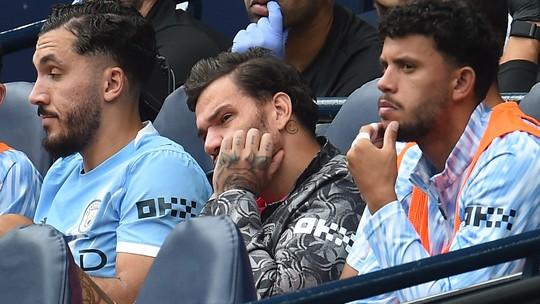 Guardiola escala Trafford e justifica ausência de Ederson