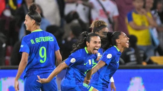 Marta brilha e Brasil Campeão