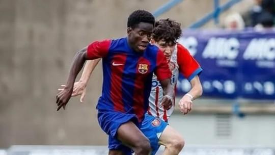 Barcelona revela prodígio de 15 anos