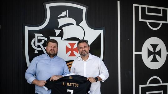 Vasco: Defesa desfalcada expõe erros na janela de transferências