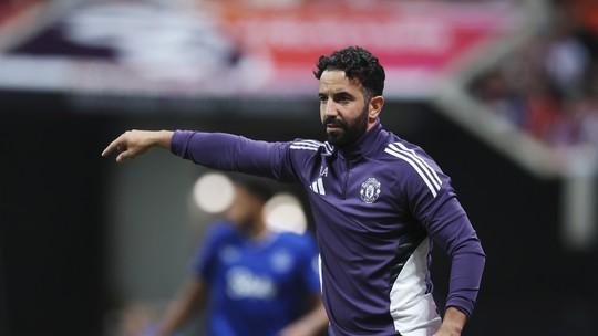 Rúben Amorim corta moleza e cobra raça no United