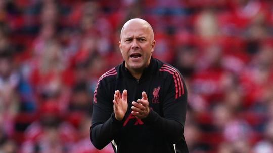Técnico minimiza favoritismo do Liverpool na Premier League após investimento alto