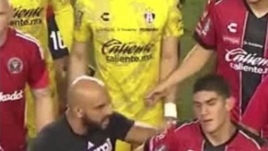 Segurança de Messi Banido por Agressão na Concacaf