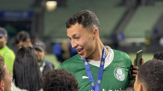 Almería Acerta Contratação de Thalys e Palmeiras Lucra
