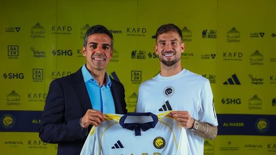 Al Nassr reforça defesa com ex Barça